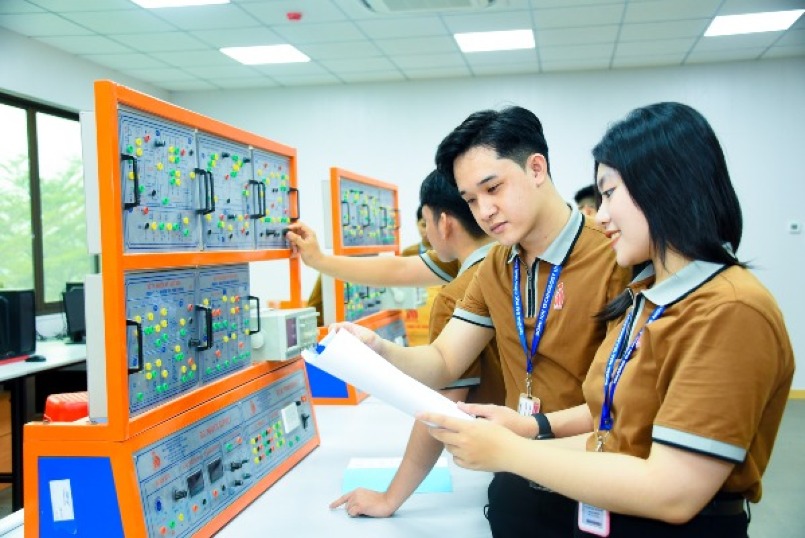 CHƯƠNG TRÌNH ĐÀO TẠO ĐẠI HỌC LIÊN THÔNG CHÍNH QUY