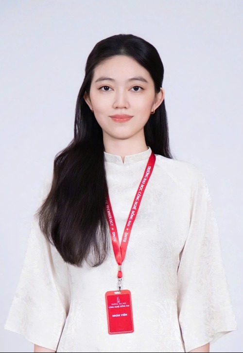 Lý Kim Phụng