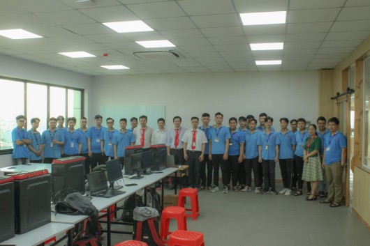 Buổi Giảng Đặc Biệt Về Kỹ Thuật “Tính Toán Mạng Điện Chiếu Sáng”