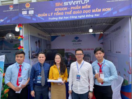 Nhóm dự án EDUON - phần mềm quản lý tổng thể giáo dục mầm non