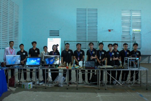 Tư vấn hướng nghiệp và trải nghiệm ngành khối Kỹ thuật tại trường Đinh Tiên Hoàng