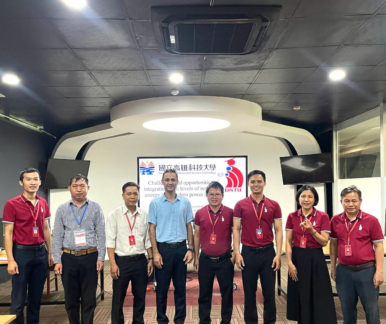 [FAREWELL & THANK YOU | KHOA KỸ THUẬT DNTU GỬI LỜI TRI ÂN ĐẾN PHÓ GIÁO SƯ, TIẾN SĨ SEYED HOSSEIN ROUHANI MAHMOUDABADI].