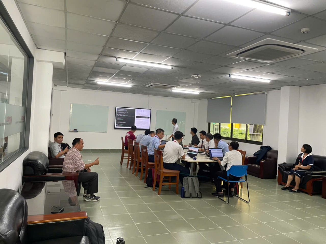 SINH HOẠT THƯỜNG NIÊN NHÓM NGHIÊN CỨU KỸ THUẬT ỨNG DỤNG TRÍ TUỆ NHÂN TẠO (ANN) TRONG KỸ THUẬT